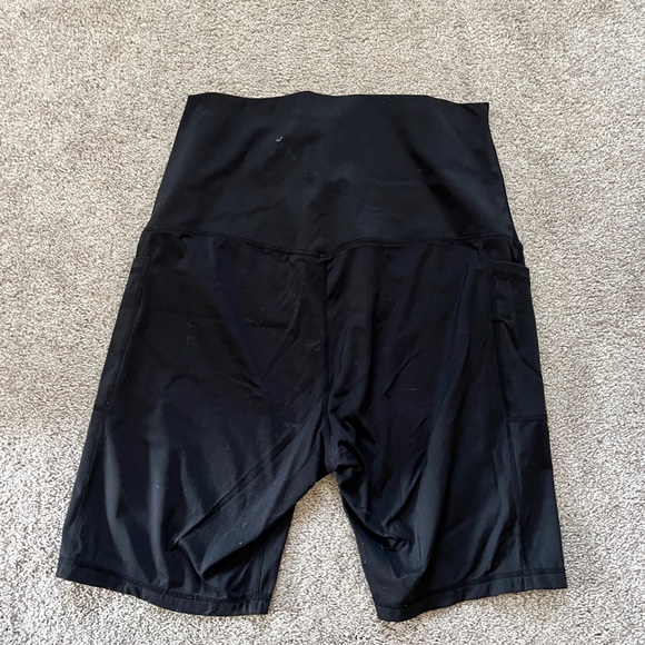 2 pairs of Maternity Black Shorts with Pocket - Picture 4 of 10